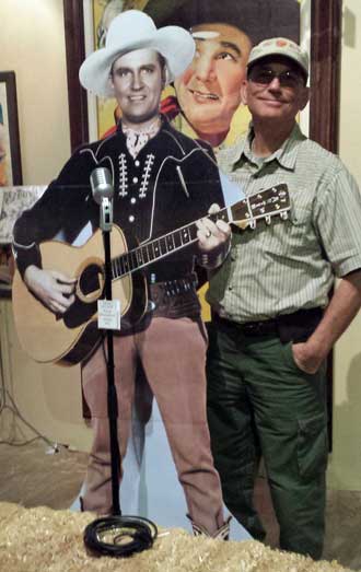 Gene Autry and me, Behind: working stage for film