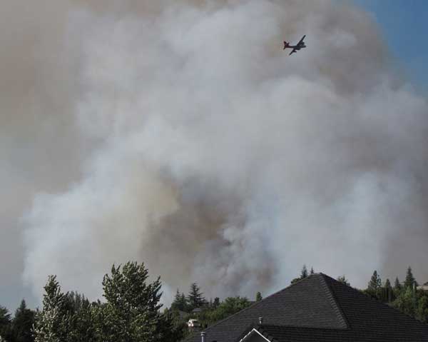 Wild fire threatens a friends house in Medford
