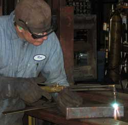 Ron is preparing the 2" receiver for welding to the pin box