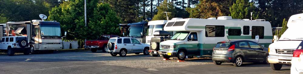 Elks RV parking in Brookings, Oregon