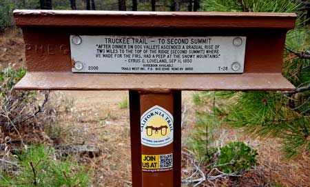 Marker to identify the wagon trail leading into California