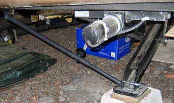 Rear stabilizer rods installed